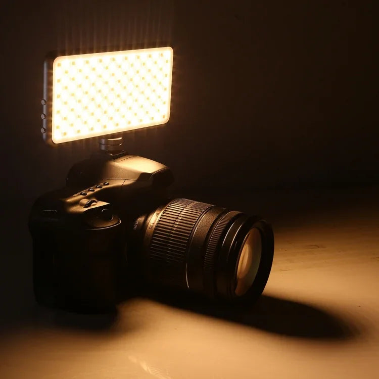 ไฟสตูดิโอ LED011S ขนาดพกพา 180 ดวง สำหรับถ่ายวิดีโอและภาพมืออาชีพ พร้อมจอ OLED และอะแดปเตอร์ Cold Shoe สำหรับกล้อง Canon / Nikon DSLR, 180 LED