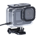 เคสกันกระแทก กันฝุ่น พร้อมรูชาร์จ ตัวล็อก ฐานยึดพื้นฐานและสกรู สำหรับ GoPro HERO10 Black / HERO9 Black