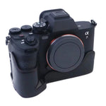 ฐานเคสกล้องหนัง PU ครึ่งตัวพร้อมเกลียว 1/4 นิ้ว สำหรับ Sony A7 IV, สำหรับ Sony A7 IV