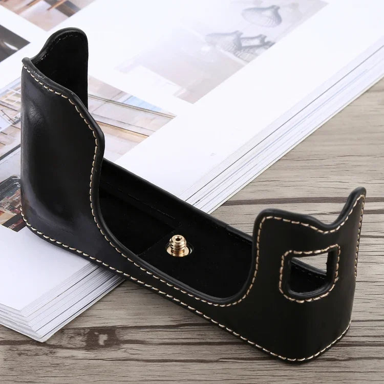 ฐานเคสหนัง PU ครึ่งตัวสำหรับกล้อง พร้อมเกลียว 1/4 นิ้ว สำหรับ FUJIFILM X100F, สำหรับ FUJIFILM X100F
