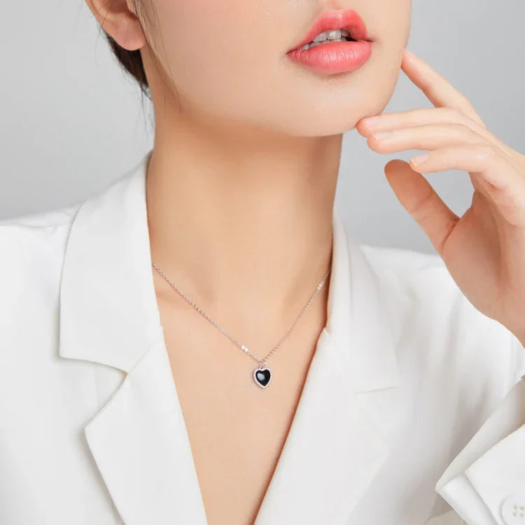 สร้อยคอผู้หญิงหัวใจสีดำเงินสเตอร์ลิง S925 หัวใจสีดำ