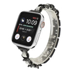 สายรัดนาฬิกาสแตนเลสสตีลเม็ดเจ็ดสำหรับข้อมือเล็ก สำหรับ Apple Watch Series 6 & SE & สำหรับ Apple Watch Ultra 49 มม. / Series 8&7 45 มม. / SE 2&6&SE&5&4 44 มม. / 3&2&1 42 มม. สำหรับ Apple Watch Series 8&7 41 มม. / SE 2&6&SE&5&4 40 มม. / 3&2&1 38 มม.