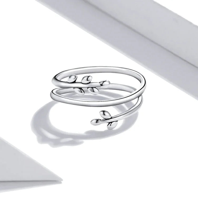แหวนเปิดผู้หญิงเงินสเตอร์ลิง S925 แบบหวายหลายวง, หวาย