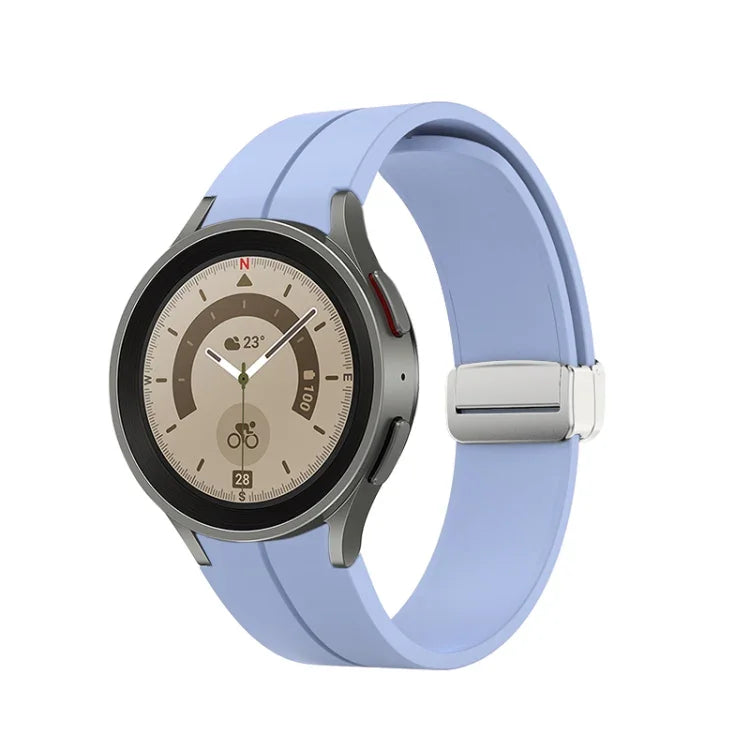 สายซิลิโคนพร้อมหัวเข็มขัดสีเงินพับได้ สำหรับ Samsung Galaxy Watch5 40&44 มม. / Pro 45 มม.