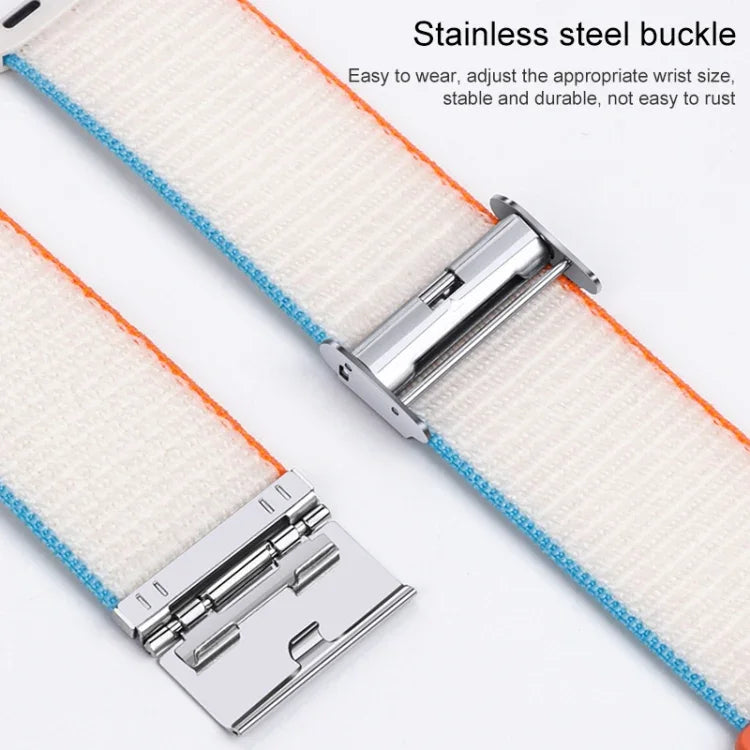 สายรัดไนลอนหัวเข็มขัดโลหะ สำหรับ Apple Watch Series 8&7 41 มม. / SE 2&6&SE&5&4 40 มม. / 3&2&1 38 มม. สำหรับ Apple Watch Ultra 49 มม. / Series 8&7 45 มม. / SE 2&6&SE&5&4 44 มม. / 3&2&1 42 มม.