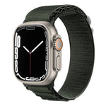 สายรัดนาฬิกาไนลอนหัวเข็มขัดเงิน สำหรับ Apple Watch Ultra 49 มม. / Series 8&7 45 มม. / SE 2&6&SE&5&4 44 มม., สำหรับ Apple Watch Series 8&7 41 มม. / SE 2&6&SE&5&4 40 มม. / 3&2&1 38 มม.