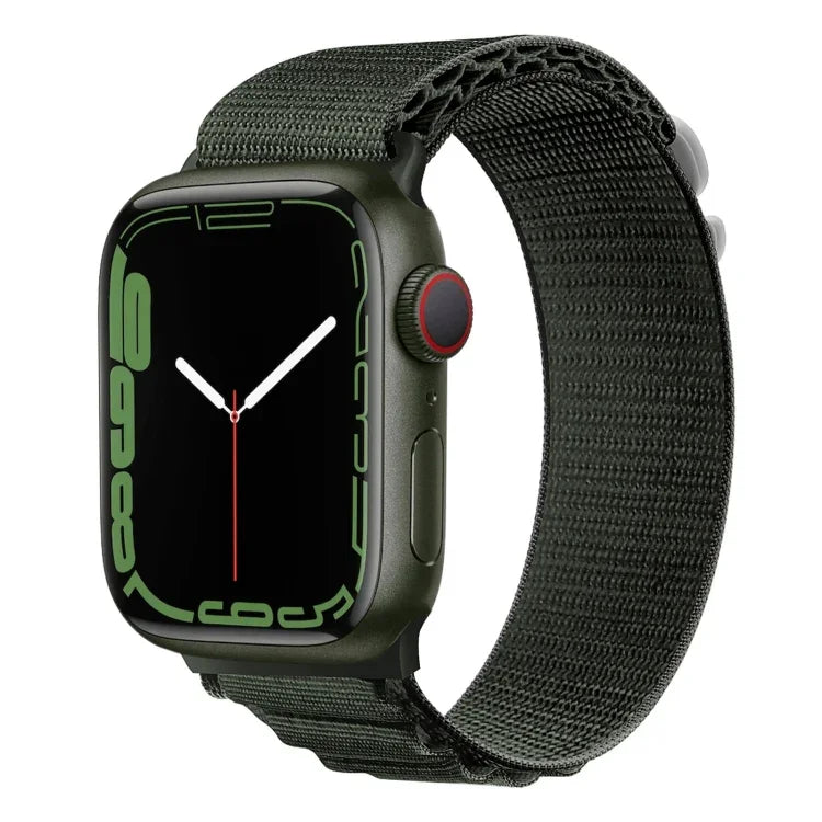 สายรัดนาฬิกาไนลอนหัวเข็มขัดเงิน สำหรับ Apple Watch Ultra 49 มม. / Series 8&7 45 มม. / SE 2&6&SE&5&4 44 มม., สำหรับ Apple Watch Series 8&7 41 มม. / SE 2&6&SE&5&4 40 มม. / 3&2&1 38 มม.