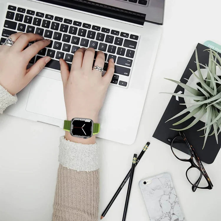 สายรัดนาฬิกาซิลิโคนแม่เหล็กอัจฉริยะ สำหรับ Apple Watch Series 8&7 41มม. สำหรับ Apple Watch Series 8&7 45มม.