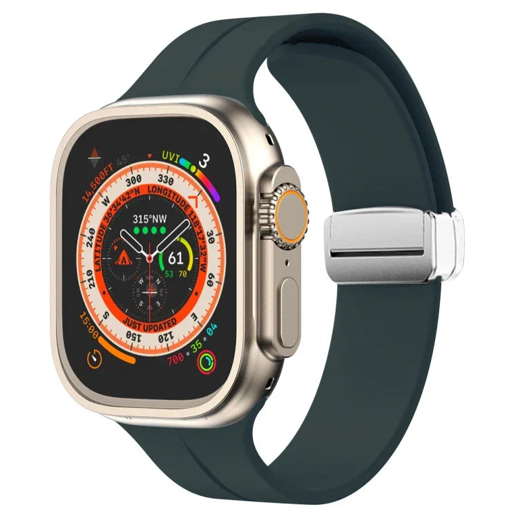 สายรัดนาฬิกาซิลิโคนพร้อมหัวเข็มขัดพับแม่เหล็ก สำหรับ Apple Watch Series 8&7 ขนาด 45 มม. และ 41 มม.