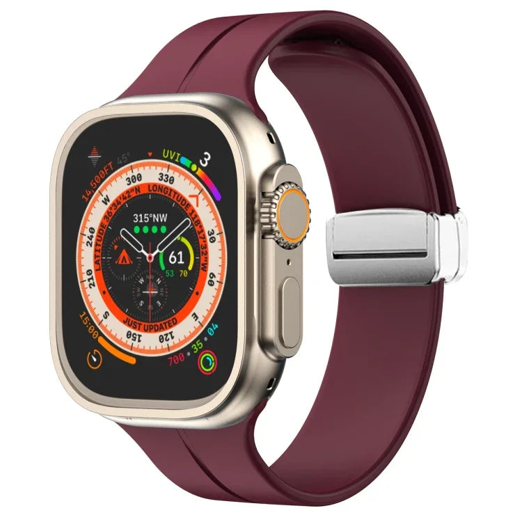 สายรัดนาฬิกาซิลิโคนพร้อมหัวเข็มขัดพับแม่เหล็ก สำหรับ Apple Watch Series 8&7 ขนาด 45 มม. และ 41 มม.