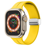 สายรัดนาฬิกาซิลิโคนพร้อมหัวเข็มขัดพับแม่เหล็ก สำหรับ Apple Watch Series 8&7 ขนาด 45 มม. และ 41 มม.
