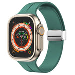 สายรัดนาฬิกาซิลิโคนพร้อมหัวเข็มขัดพับแม่เหล็ก สำหรับ Apple Watch Series 8&7 ขนาด 45 มม. และ 41 มม.