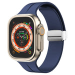 สายรัดนาฬิกาซิลิโคนพร้อมหัวเข็มขัดพับแม่เหล็ก สำหรับ Apple Watch Series 8&7 ขนาด 45 มม. และ 41 มม.