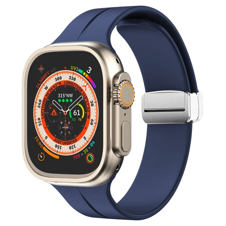 สายรัดนาฬิกาซิลิโคนพร้อมหัวเข็มขัดพับแม่เหล็ก สำหรับ Apple Watch Series 8&7 ขนาด 45 มม. และ 41 มม.