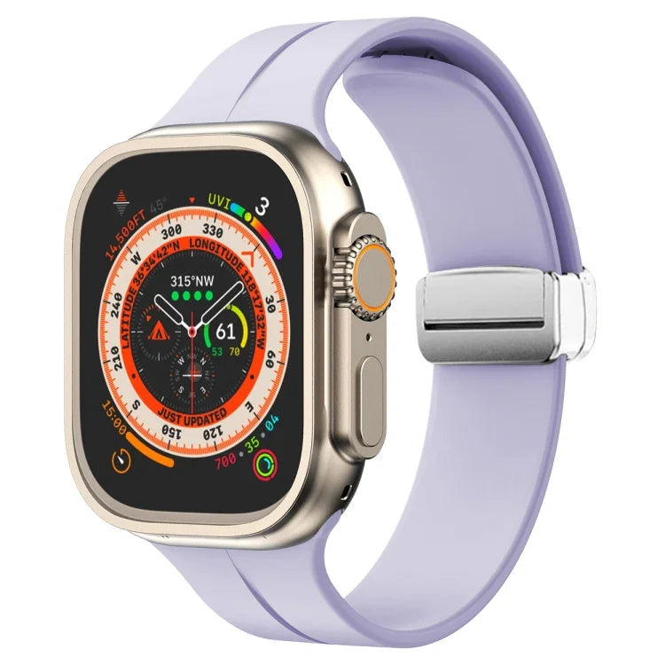สายรัดนาฬิกาซิลิโคนพร้อมหัวเข็มขัดพับแม่เหล็ก สำหรับ Apple Watch Series 8&7 ขนาด 45 มม. และ 41 มม.