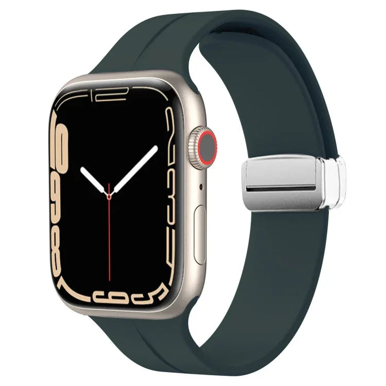 สายรัดนาฬิกาซิลิโคนพร้อมหัวเข็มขัดพับแม่เหล็ก สำหรับ Apple Watch Series 8&7 ขนาด 45 มม. และ 41 มม.