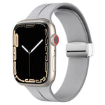 สายรัดนาฬิกาซิลิโคนพร้อมหัวเข็มขัดพับแม่เหล็ก สำหรับ Apple Watch Series 8&7 ขนาด 45 มม. และ 41 มม.
