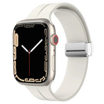 สายรัดนาฬิกาซิลิโคนพร้อมหัวเข็มขัดพับแม่เหล็ก สำหรับ Apple Watch Series 8&7 ขนาด 45 มม. และ 41 มม.