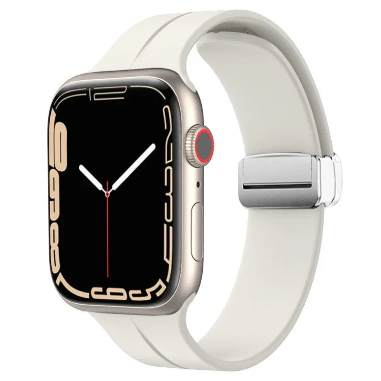 สายรัดนาฬิกาซิลิโคนพร้อมหัวเข็มขัดพับแม่เหล็ก สำหรับ Apple Watch Series 8&7 ขนาด 45 มม. และ 41 มม.