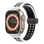 สายรัดนาฬิกาซิลิโคนพร้อมหัวเข็มขัดพับแม่เหล็กและรูสี่เหลี่ยม สำหรับ Apple Watch Series 8&7 ขนาด 45 มม. และ 41 มม.