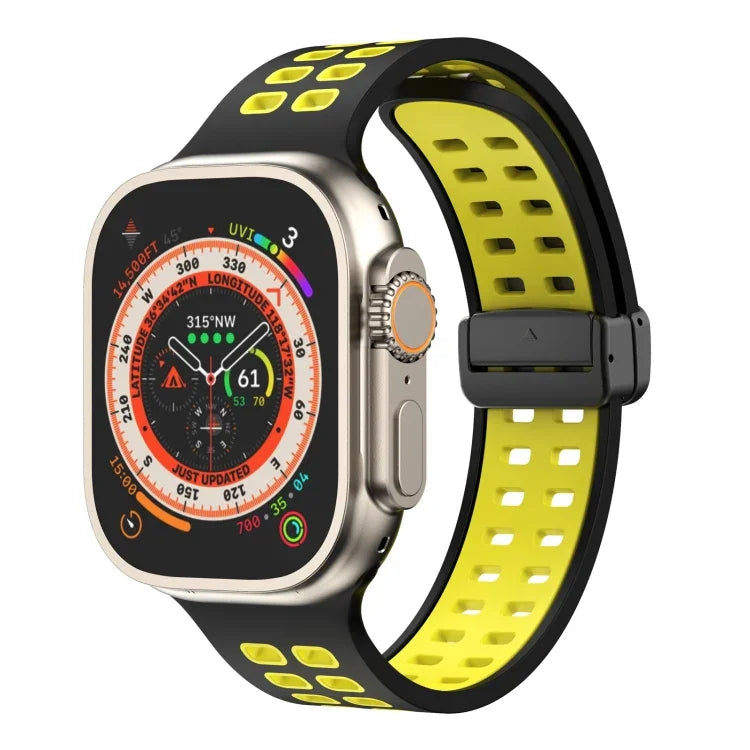 สายรัดนาฬิกาซิลิโคนพร้อมหัวเข็มขัดพับแม่เหล็กและรูสี่เหลี่ยม สำหรับ Apple Watch Series 8&7 ขนาด 45 มม. และ 41 มม.
