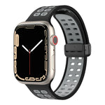 สายรัดนาฬิกาซิลิโคนพร้อมหัวเข็มขัดพับแม่เหล็กและรูสี่เหลี่ยม สำหรับ Apple Watch Series 8&7 ขนาด 45 มม. และ 41 มม.