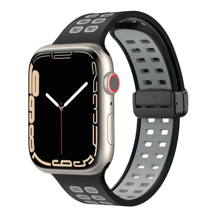 สายรัดนาฬิกาซิลิโคนพร้อมหัวเข็มขัดพับแม่เหล็กและรูสี่เหลี่ยม สำหรับ Apple Watch Series 8&7 ขนาด 45 มม. และ 41 มม.