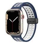 สายรัดนาฬิกาซิลิโคนพร้อมหัวเข็มขัดพับแม่เหล็กและรูสี่เหลี่ยม สำหรับ Apple Watch Series 8&7 ขนาด 45 มม. และ 41 มม.