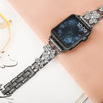 สายรัดนาฬิกาเพชรรูปใบโคลเวอร์สามแฉก สำหรับ Apple Watch Series 8&7 ขนาด 45 มม. และ 41 มม.