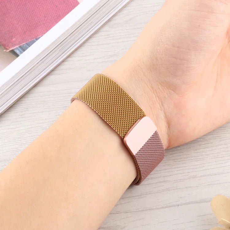 สายสแตนเลสสตีลมิลานีสเกรเดียนท์ สำหรับ Apple Watch Series 7 41 มม. / 6 & SE & 5 & 4 40 มม. / 3 & 2 & 1 38 มม., สำหรับ Apple Watch Ultra 49 มม. / Series 8&7 45 มม. / SE 2&6&SE&5&4 44 มม. / 3&2&1 42 มม                                                    ...