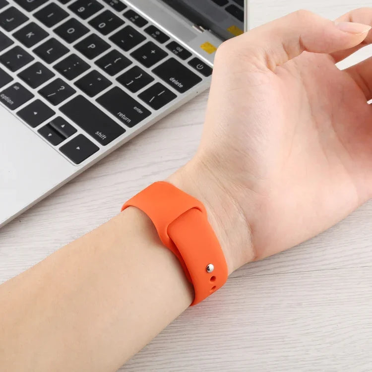 สายรัดนาฬิกาซิลิโคนสำรอง ชิ้นสั้น (สำหรับผู้หญิง) สำหรับ Apple Watch Series 8&7 41 มม. / SE 2&6&SE&5&4 40 มม. / 3&2&1 38 มม.