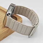 สายซิลิโคนแม่เหล็กหัวเข็มขัดกลับด้าน สำหรับ Apple Watch 38mm