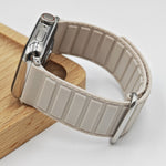 สายรัดนาฬิกาซิลิโคนแม่เหล็กแบบหัวเข็มขัดกลับ สำหรับ Apple Watch Series 9 41mm, สำหรับ Apple Watch Ultra 49mm, สำหรับ Apple Watch Series 8 41mm