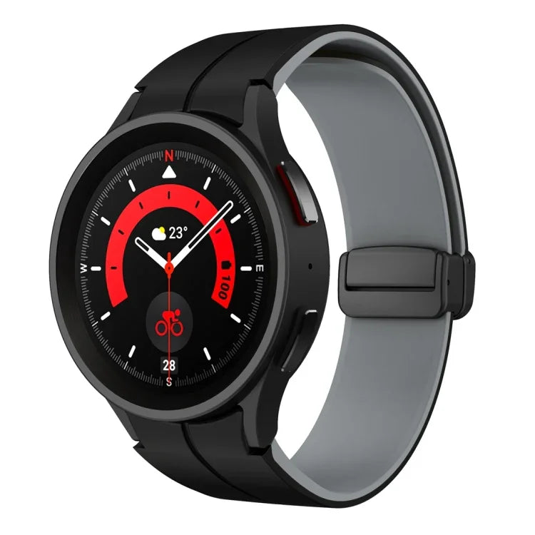 สายรัดนาฬิกาซิลิโคนแบบพับหัวเข็มขัดแม่เหล็กสองสี สำหรับ Samsung Galaxy Watch 6 / 6 Classic