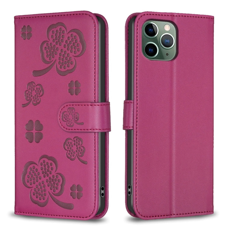 เคสโทรศัพท์หนังนูนลายใบสี่แฉก สำหรับ iPhone 7 / 8 / SE 2022, สำหรับ iPhone 13 Pro Max, สำหรับ iPhone 13 Pro, สำหรับ iPhone 13, สำหรับ iPhone 12 / 12 Pro, สำหรับ iPhone 12 Pro Max, สำหรับ iPhone 11 Pro Max, สำหรับ iPhone 11