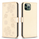เคสโทรศัพท์หนังนูนลายใบสี่แฉก สำหรับ iPhone 7 / 8 / SE 2022, สำหรับ iPhone 13 Pro Max, สำหรับ iPhone 13 Pro, สำหรับ iPhone 13, สำหรับ iPhone 12 / 12 Pro, สำหรับ iPhone 12 Pro Max, สำหรับ iPhone 11 Pro Max, สำหรับ iPhone 11