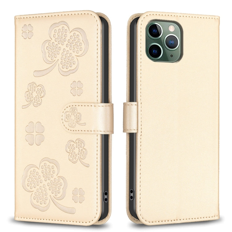 เคสโทรศัพท์หนังนูนลายใบสี่แฉก สำหรับ iPhone 7 / 8 / SE 2022, สำหรับ iPhone 13 Pro Max, สำหรับ iPhone 13 Pro, สำหรับ iPhone 13, สำหรับ iPhone 12 / 12 Pro, สำหรับ iPhone 12 Pro Max, สำหรับ iPhone 11 Pro Max, สำหรับ iPhone 11