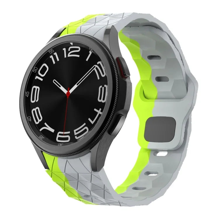 สายซิลิโคนลายฟุตบอลพร้อมหัวเข็มขัดกลับด้าน สำหรับ Samsung Galaxy Watch 6 / 6 Classic