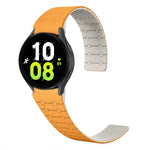 สายรัดนาฬิกาซิลิโคนแม่เหล็กสองสีแบบห่วง สำหรับ Samsung Galaxy Watch 6 / 5 / 4