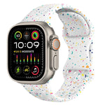สายรัดนาฬิกาซิลิโคนลายพรางแบบรู พร้อมหัวเข็มขัดผีเสื้อ สำหรับ Apple Watch Ultra 2 ขนาด 49 มม., สำหรับ Apple Watch Series 9 ขนาด 45 มม., สำหรับ Apple Watch Series 9 ขนาด 41 มม., สำหรับ Apple Watch Ultra ขนาด 49 มม.
