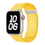 สายซิลิโคนห่วงแม่เหล็กเม็ดลูกปัดสามเม็ด สำหรับ Apple Watch Series 9 ขนาด 45 มม.
