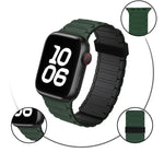 สายซิลิโคนห่วงแม่เหล็กเม็ดลูกปัดสามเม็ด สำหรับ Apple Watch SE ขนาด 44 มม.