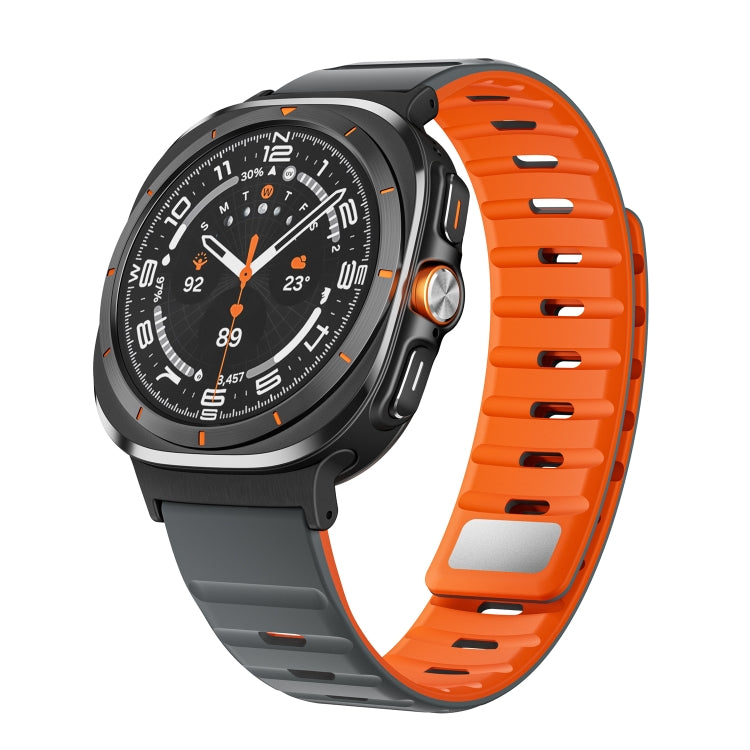 สายรัดนาฬิกาซิลิโคนแม่เหล็ก สำหรับ Samsung Galaxy Watch Ultra ขนาด 47 มม. / Ultra 2025