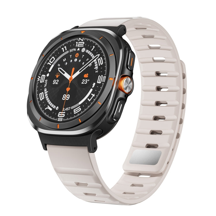 สายรัดนาฬิกาซิลิโคนแม่เหล็ก สำหรับ Samsung Galaxy Watch Ultra ขนาด 47 มม. / Ultra 2025