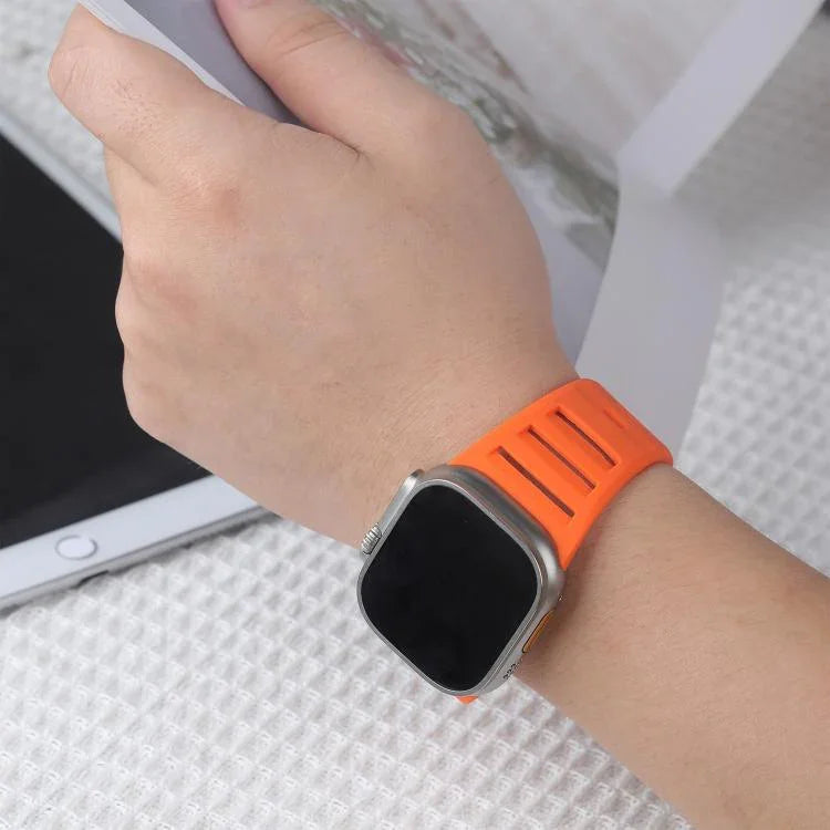 สายรัดนาฬิกาซิลิโคนรูหลายสีสองสีหมุดเดี่ยว สำหรับ Apple Watch 46 มม. / 49 มม. / 45 มม. / 44 มม.