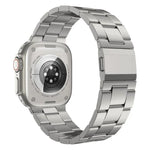 สายรัดนาฬิกาสแตนเลสสตีลสามข้อแบบหัวเข็มขัดนอร์แมน สำหรับ Apple Watch 46mm / 49mm / 45mm / 44mm