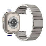 สายรัดนาฬิกาไทเทเนียมแท้หัวเข็มขัดนอร์แมนลายไม้ไผ่ สำหรับ Apple Watch 46mm / 49mm / 45mm / 44mm