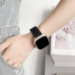 สายรัดนาฬิกาหนังเกรนละเอียดสีดำ xDfind สำหรับ Apple Watch ขนาด 42 / 44 / 45 / 46 / 49 มม. สำหรับ Apple Watch ขนาด 38 / 40 / 41 / S10 42 มม.