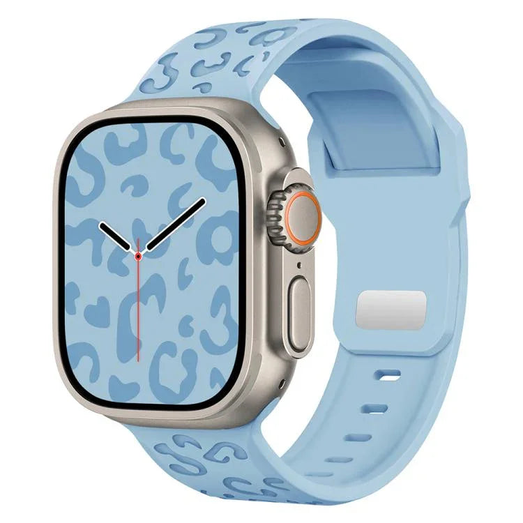 สายรัดนาฬิกาซิลิโคนหัวเข็มขัดเว้าลายเสือดาว สำหรับ Apple Watch ขนาด 46 มม. / 49 มม. / 45 มม. / 44 มม. สำหรับ Apple Watch ขนาด 42 มม. / 41 มม. / 40 มม. / 38 มม.