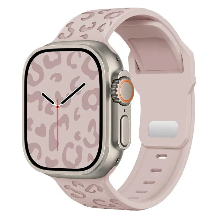 สายรัดนาฬิกาซิลิโคนหัวเข็มขัดเว้าลายเสือดาว สำหรับ Apple Watch ขนาด 46 มม. / 49 มม. / 45 มม. / 44 มม. สำหรับ Apple Watch ขนาด 42 มม. / 41 มม. / 40 มม. / 38 มม.